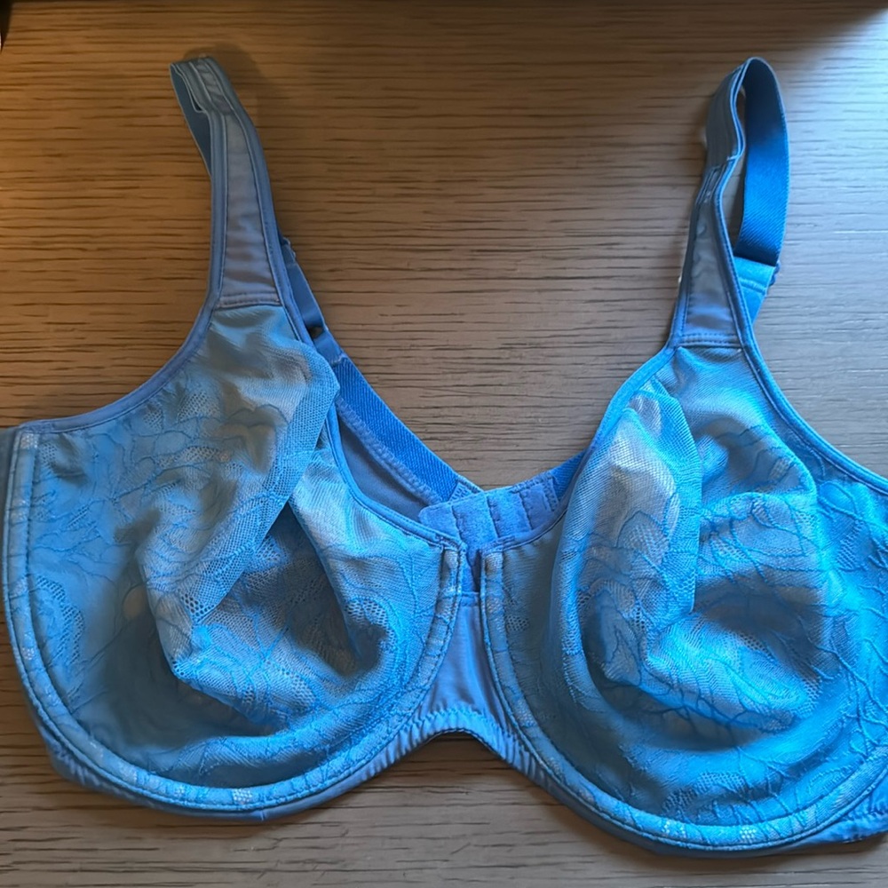 Wacoal blue lace bra 36DDD